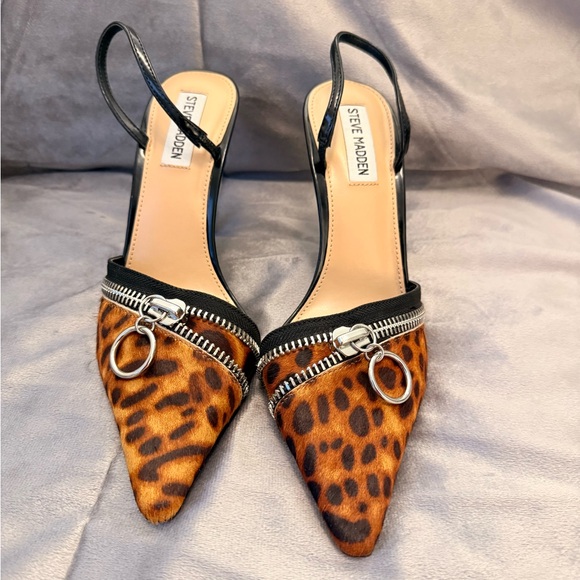 🐆 Steve Madden Dipper Leopard Calf Hair Zipper Pumps - Picture 9 of 9